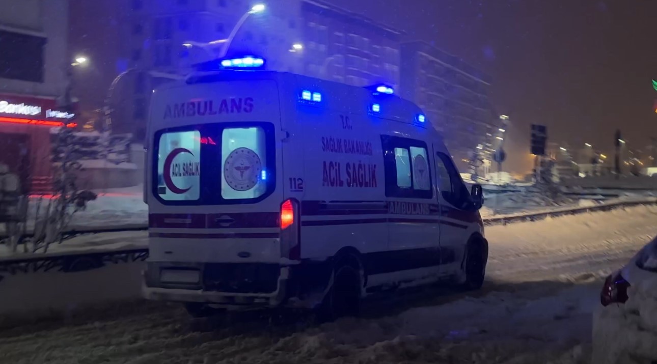 yuksekovada gece yarisi hayat kurtaran dikkat 2 CcT32rtj