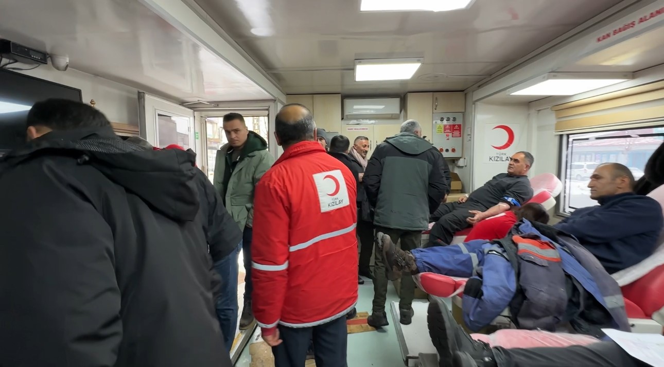 yuksekovada hedef sumbul dagi kan bagisi kampanyasi suruyor 8 Tvue2bRh