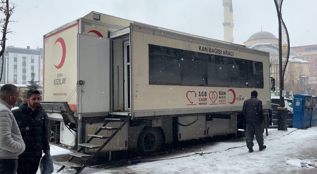 yuksekovada hedef sumbul dagi kan bagisi kampanyasi suruyor 9 clQZfYkk