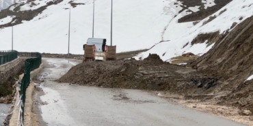 yuksekovada-heyelan-pizok-yolu-5-gundur-tek-serit-acik-M3jI37hE.jpg