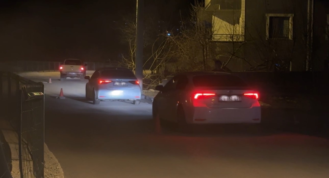 yuksekovada heyelan pizok yolu trafige kapatildi 2 RQLkQ5ZJ