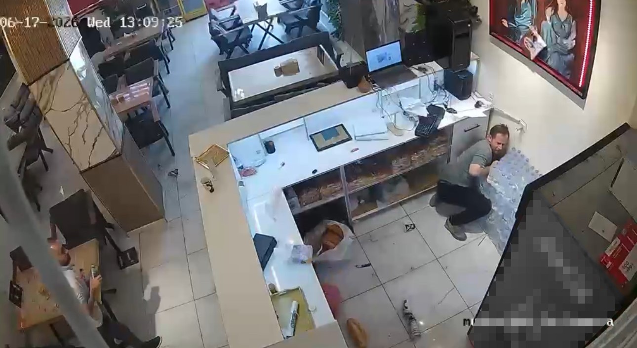 yuksekovada kafede mutfak tupu patladi olay ani kamerada 2