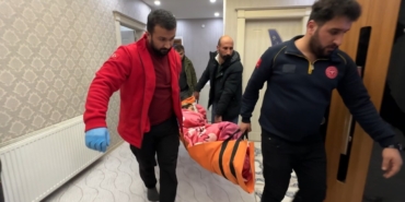 yuksekovada-kar-gecit-vermedi-ekipler-vazgecmedi-2-saatlik-kurtarma-mucadelesi-OqaEhPTv.jpg
