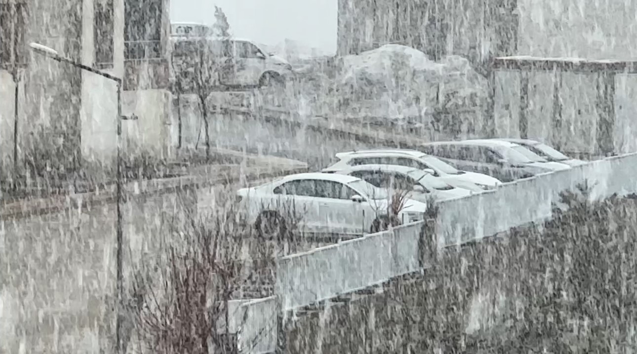 yuksekovada kar ve sis etkili oldu gorus mesafesi 20 metreye dustu 0 ct3ViJll