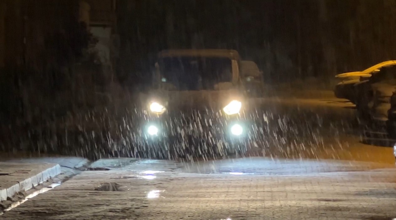 yuksekovada lapa lapa kar yagisi 12 PDT8JNWK
