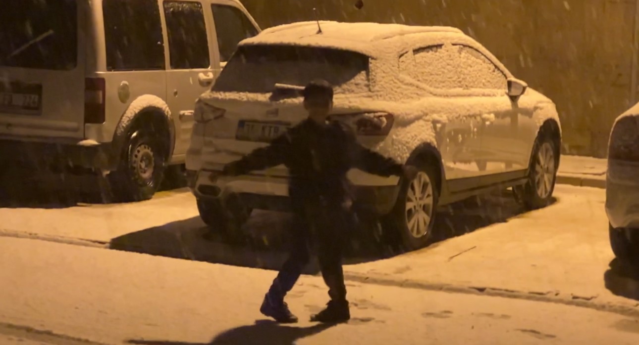 yuksekovada lapa lapa kar yagisi 4 XGMUIJur