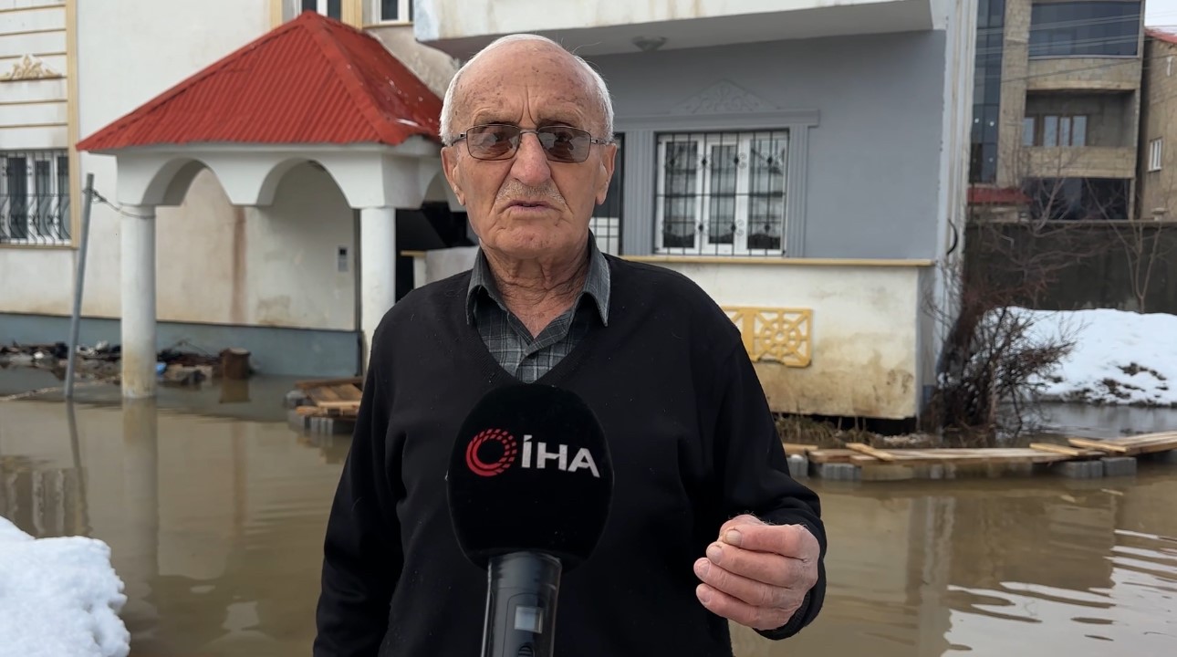 yuksekovada venedik cilesi evlere giris tahtadan koprulerle saglaniyor 29 q5kwtFqP