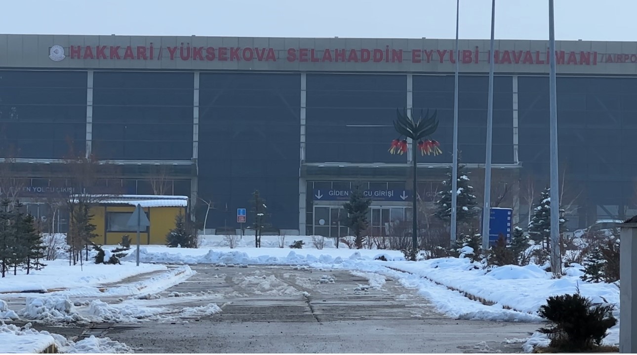 yuksekovada yogun sis ankara yuksekova ucuslari iptal edildi 6 6UfW4S8K