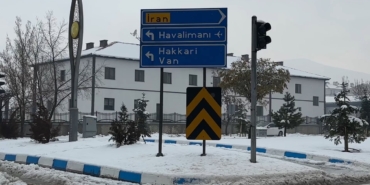 yuksekovada-yogun-yagislar-ucak-seferlerini-durdurdu-nMR3gPeH.jpg