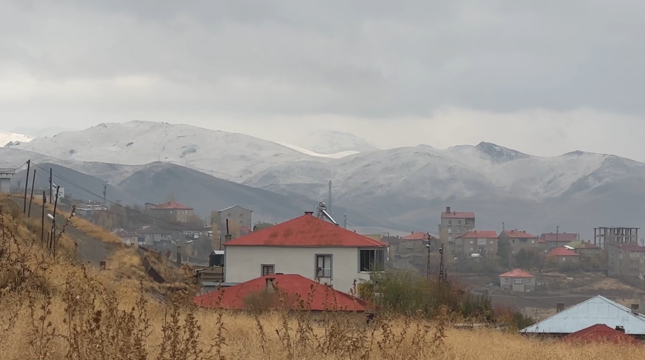 yuksekovanin etrafini cevreleyen daglar beyaza burundu 2 AFqqhDY6