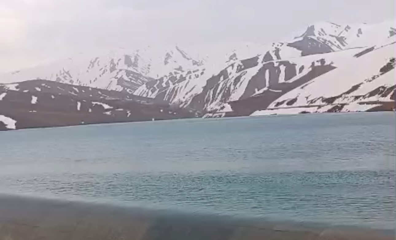 yuksekovanin mavi gerdanligi dilimli baraji tam kapasiteye ulasti 2 MaqHOGM2