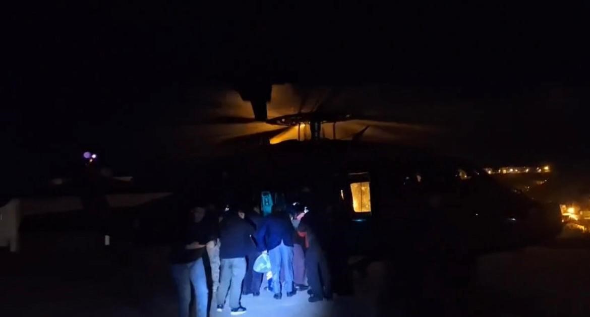 Yüksekten düşen genç, jandarma helikopteriyle kurtarıldı 5 yuksekten dusen genc jandarma helikopteriyle kurtarildi 1 Gbgbgt9j