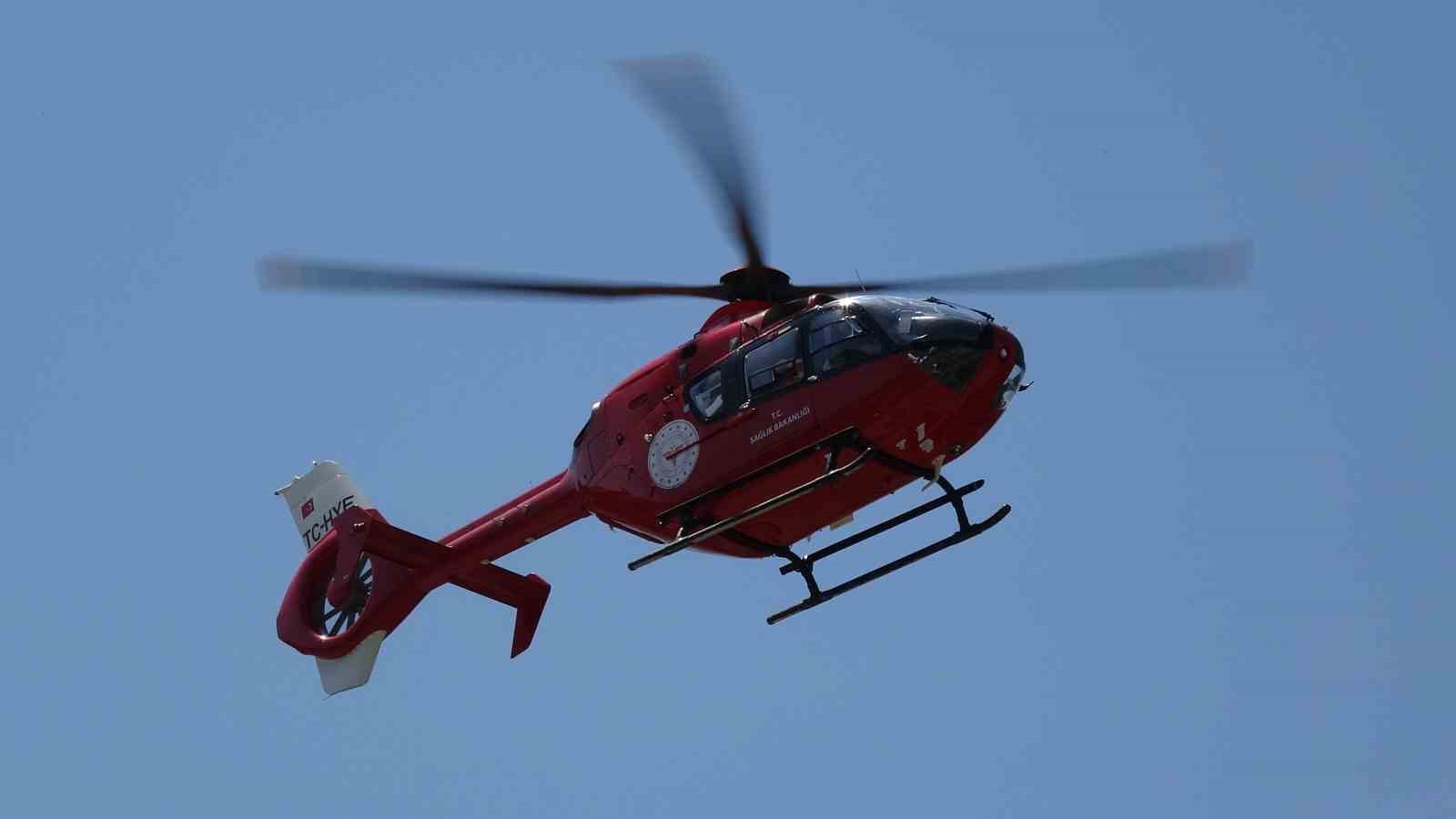 yuksekten dusen kadinin imdadina ambulans helikopter yetisti 1 RnnMNpKZ