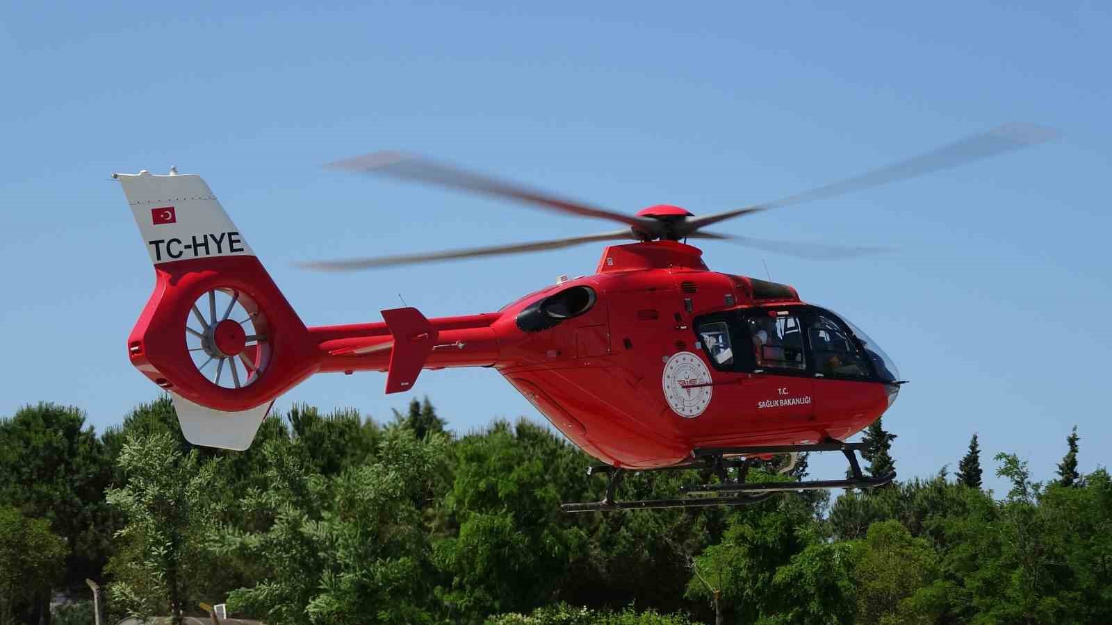 yuksekten dusen kadinin imdadina ambulans helikopter yetisti 2 GyR4DqM4