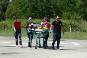 yuksekten-dusen-kadinin-imdadina-ambulans-helikopter-yetisti-aMDDfaz9.jpg