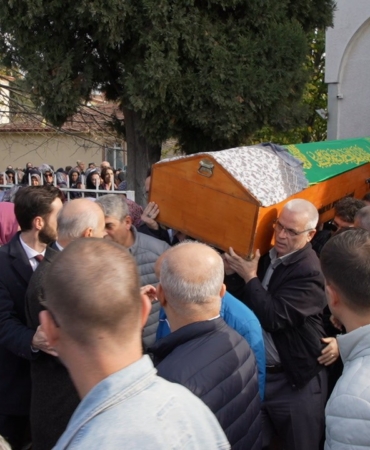 yuksekten-duserek-olen-avukat-selda-ozkan-son-yolculuguna-ugurlandi-rVSh4AXM.jpg