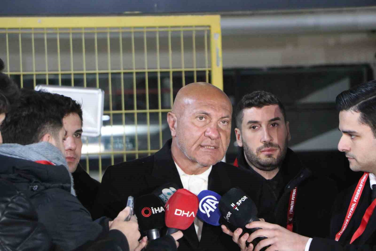 Yüksel Yıldırım: "Kaleci İrfan Can Eğribayat transferi için Fenerbahçe ile anlaştık" 4 yuksel yildirim kaleci irfan can egribayat transferi icin fenerbahce ile anlastik 0 luGiEG3h