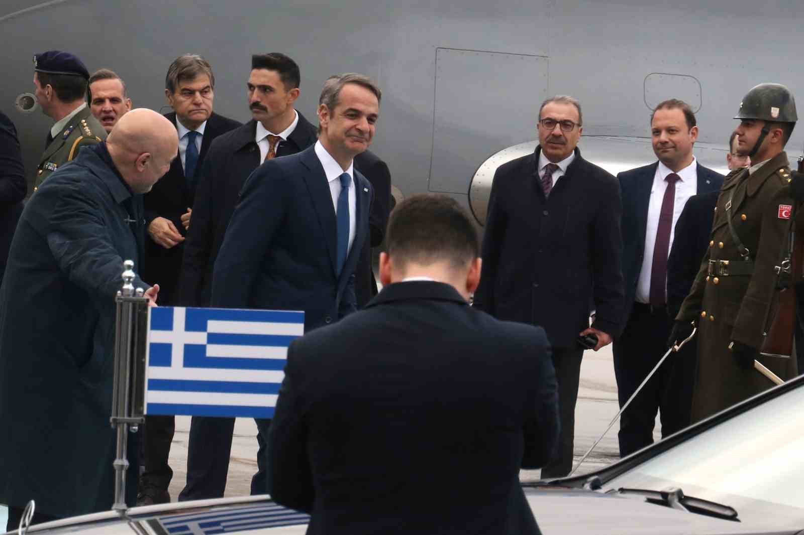 yunanistan basbakani micotakis cumhurbaskani erdogan ile gorusmek uzere ankarada 5 REJpW46G