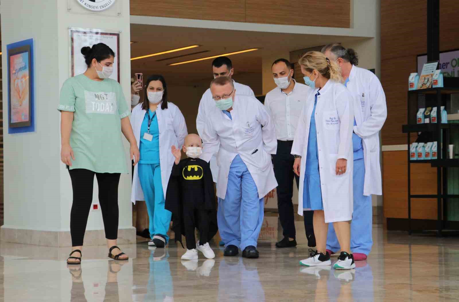 yunanistandaki kahramaniyla tanismak istiyor 2 8nsl9FYG