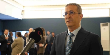 yunus-emre-enstitusunden-turkcenin-yabanci-dil-olarak-ogretimine-yonelik-sertifika-programi-JKJ4hmpB.jpg