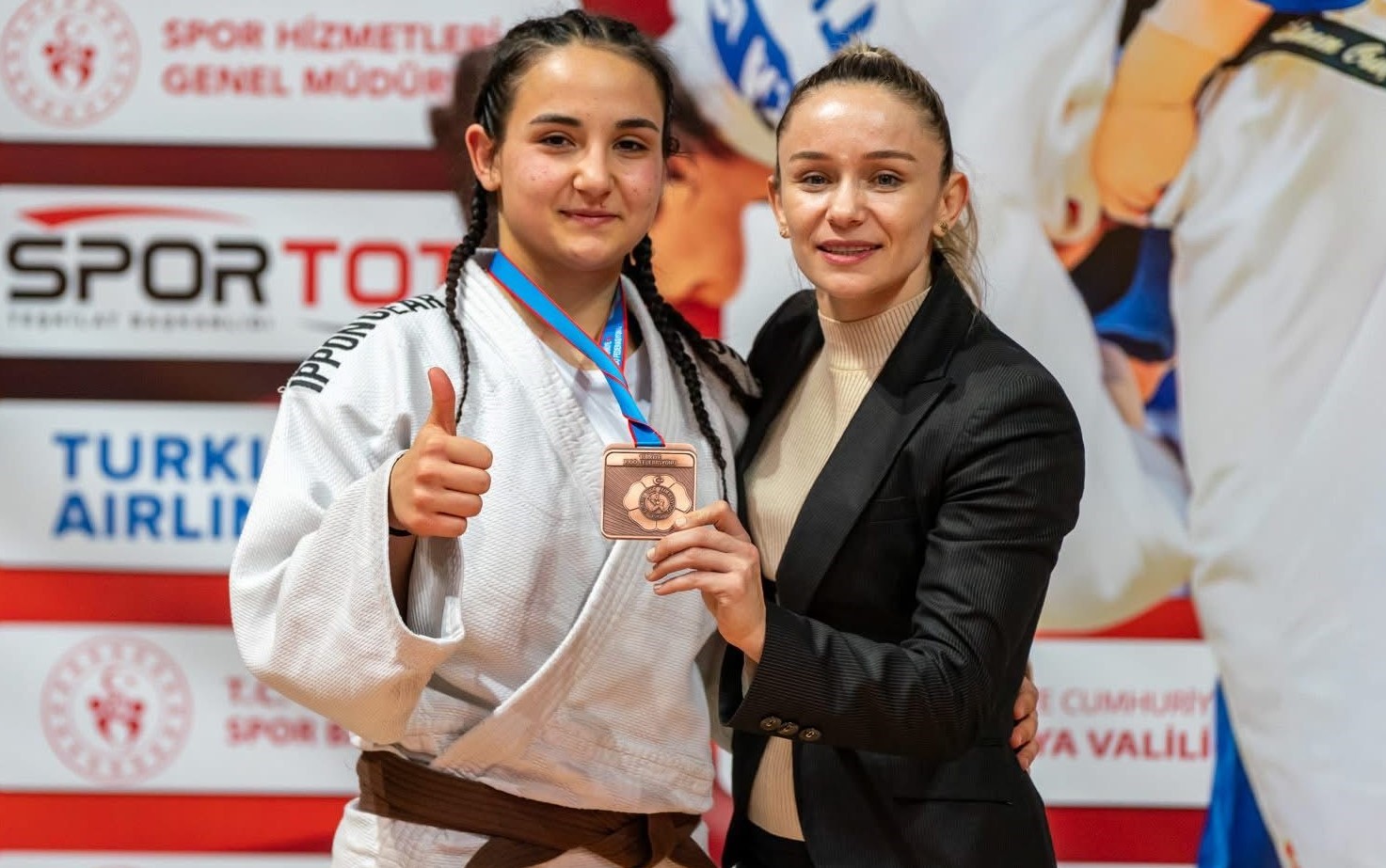 yunusemreli kevserden milli takima uzanan bronz 0 DDiFS3zT