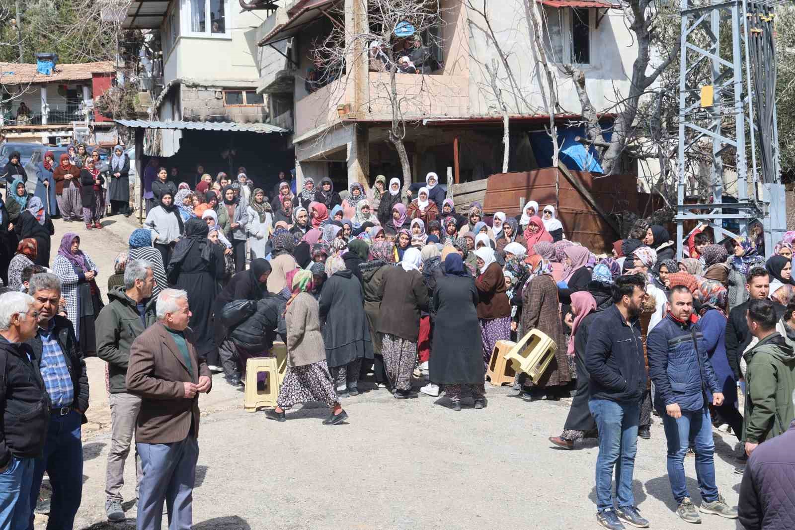 yurek burkan kazada hamile kadini 5 ay once evlendigi esinden olum ayirdi 1