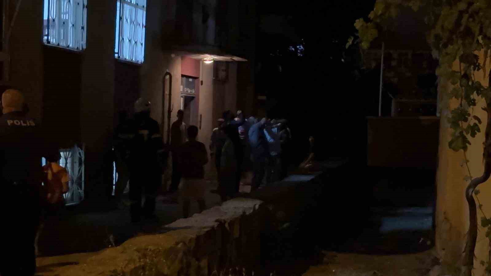 Yürümekte zorluk çeken babasının tekerlekli sandalyesini ateşe verdi 7 yurumekte zorluk ceken babasinin tekerlekli sandalyesini atese verdi 3 zlOZYsvX