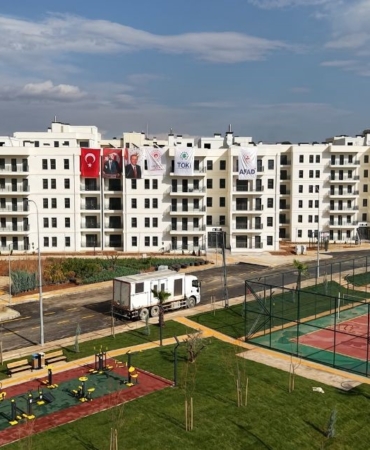 yuvasina-kavusan-depremzede-vatandas-evi-gezdik-cok-guzel-hayallerimizin-otesinde-NLZZ59gE.jpg