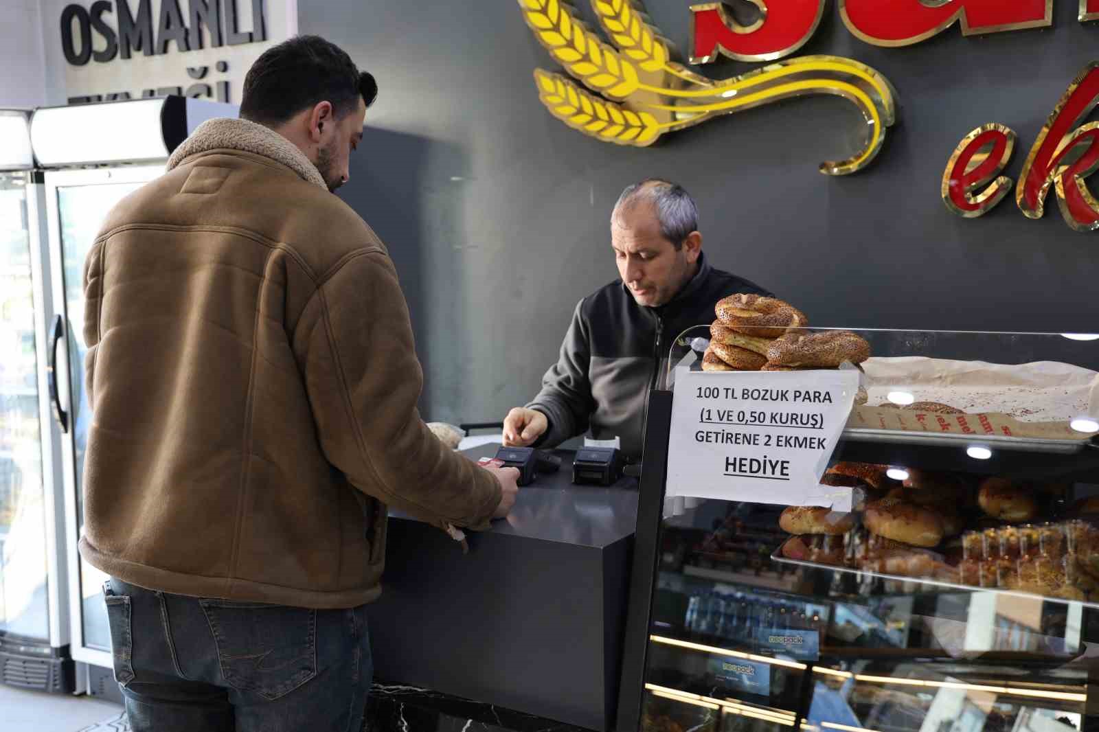 yuz lira bozuk para getirene iki ekmek hediye 5 9FJKhLUl