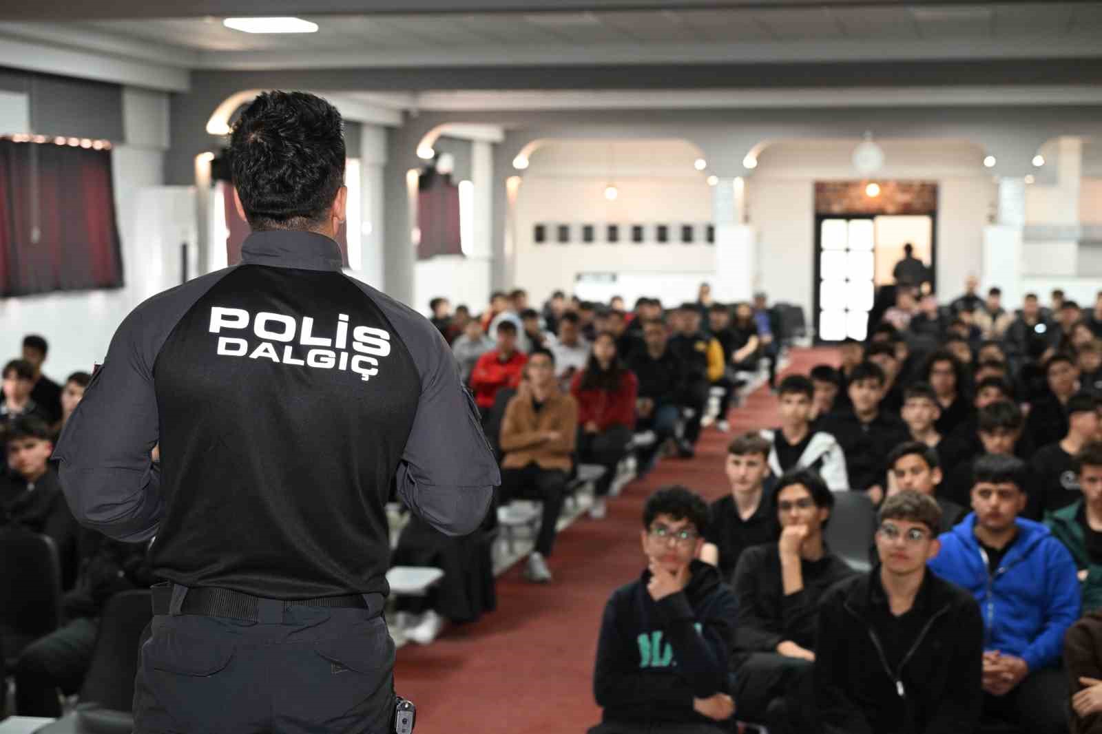 Yüzerken basit ancak hayati hatalar ölüme neden oluyor 8 yuzerken basit ancak hayati hatalar olume neden oluyor 4 2JkW3CZV