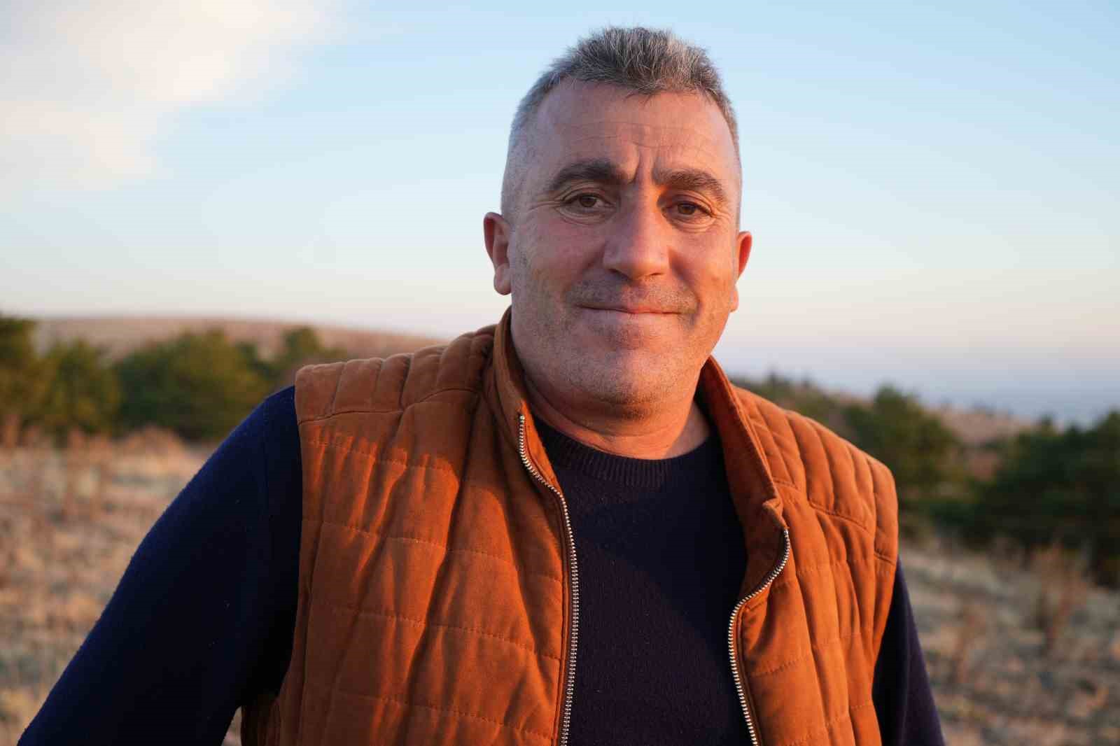 Yüzlerce ağacın kesilmesine vatandaşlardan tepki: "40 yılda büyüdü, 4 gün de yok edildi" 10 yuzlerce agacin kesilmesine vatandaslardan tepki 40 yilda buyudu 4 gun de yok edildi 6 pHKXM2na