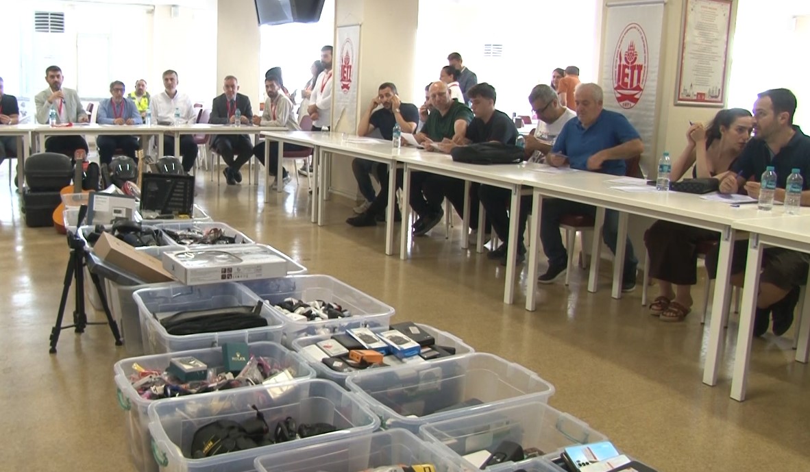 Yüzlerce eşya satışa çıktı, en çok dikkati davul fırın çekti 5 yuzlerce esya satisa cikti en cok dikkati davul firin cekti 1
