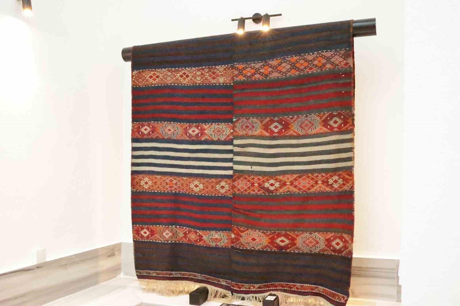 yuzlerce yillik kilim kulturu bu muzede gelecek nesillere aktariliyor 2 lKyjzJmD