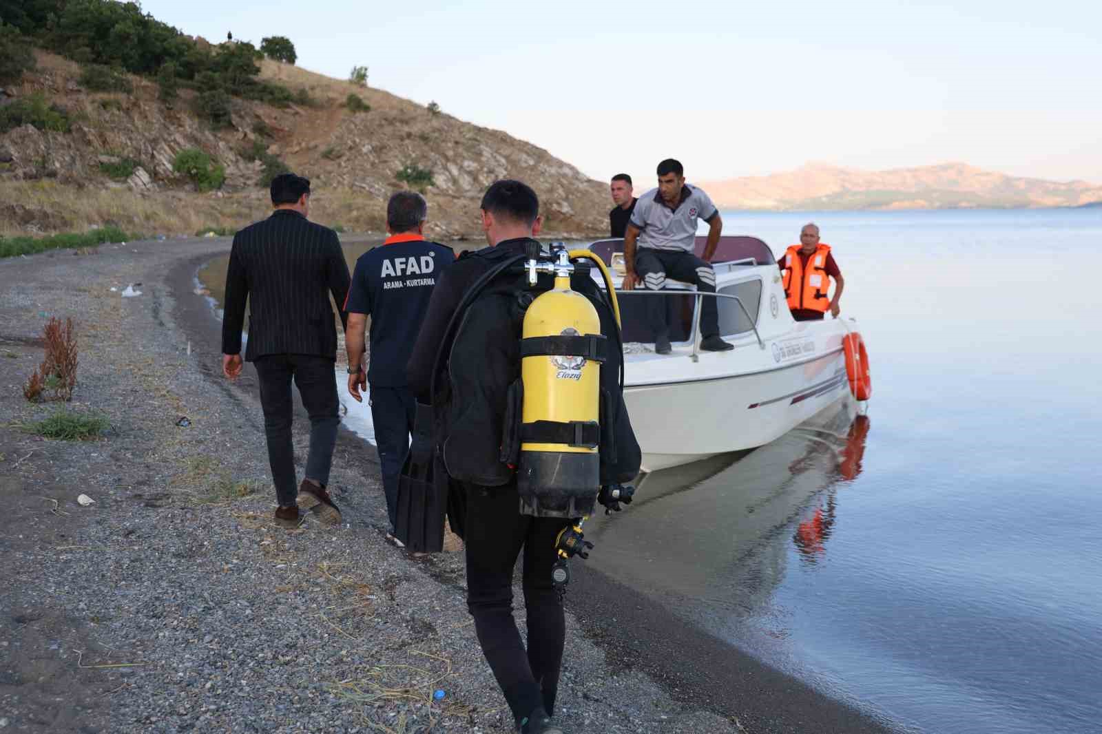 yuzmek icin gole giren cocuk kayboldu 0 O1bnFJU2