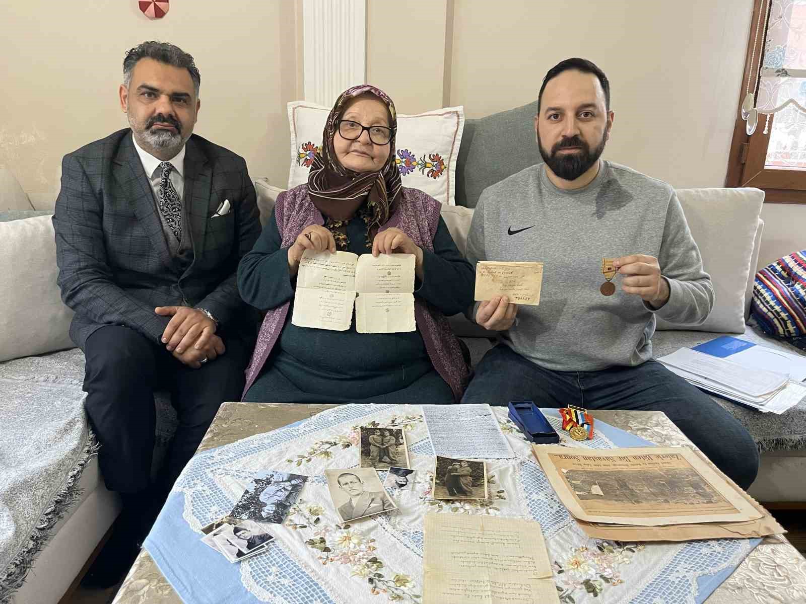 yuzunu gorup sesini duymadigi sehit babasinin kendisi icin yazdigi 75 yillik mektubu yillardir sakliyor