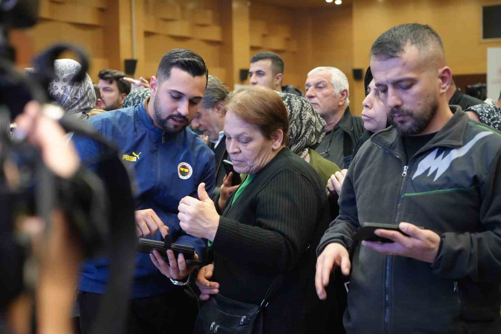 Yüzyılın Konut Projesi kapsamında Antalya’da kura heyecanı: 13 bin 213 konut için çekiliş yapıldı 11 yuzyilin konut projesi kapsaminda antalyada kura heyecani 13 bin 213 konut icin cekilis yapildi AmsazSQX