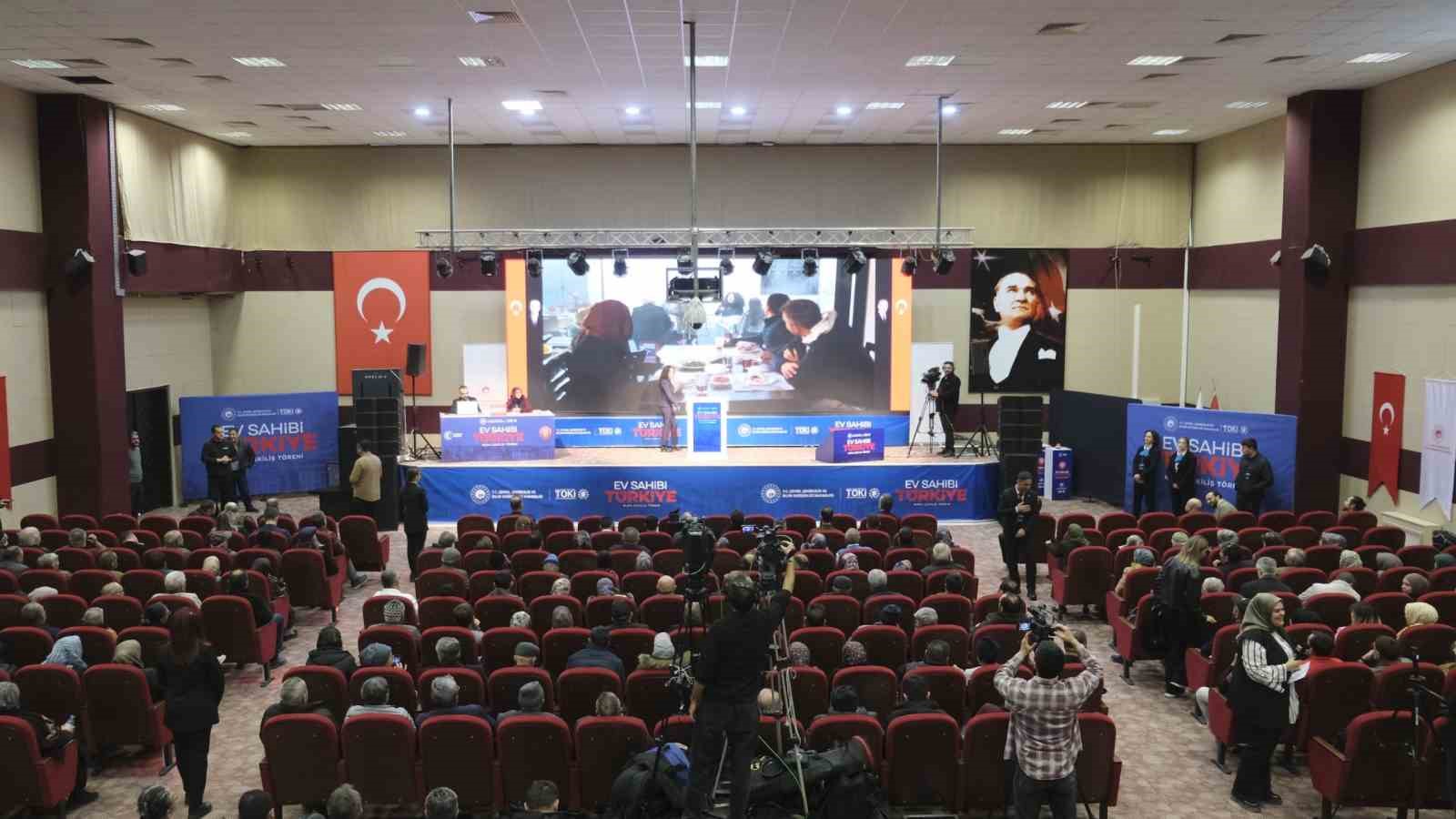 yuzyilin konut projesinde karamanda bin 550 hak sahibi kura ile belirlendi 3 9yHGRS9M
