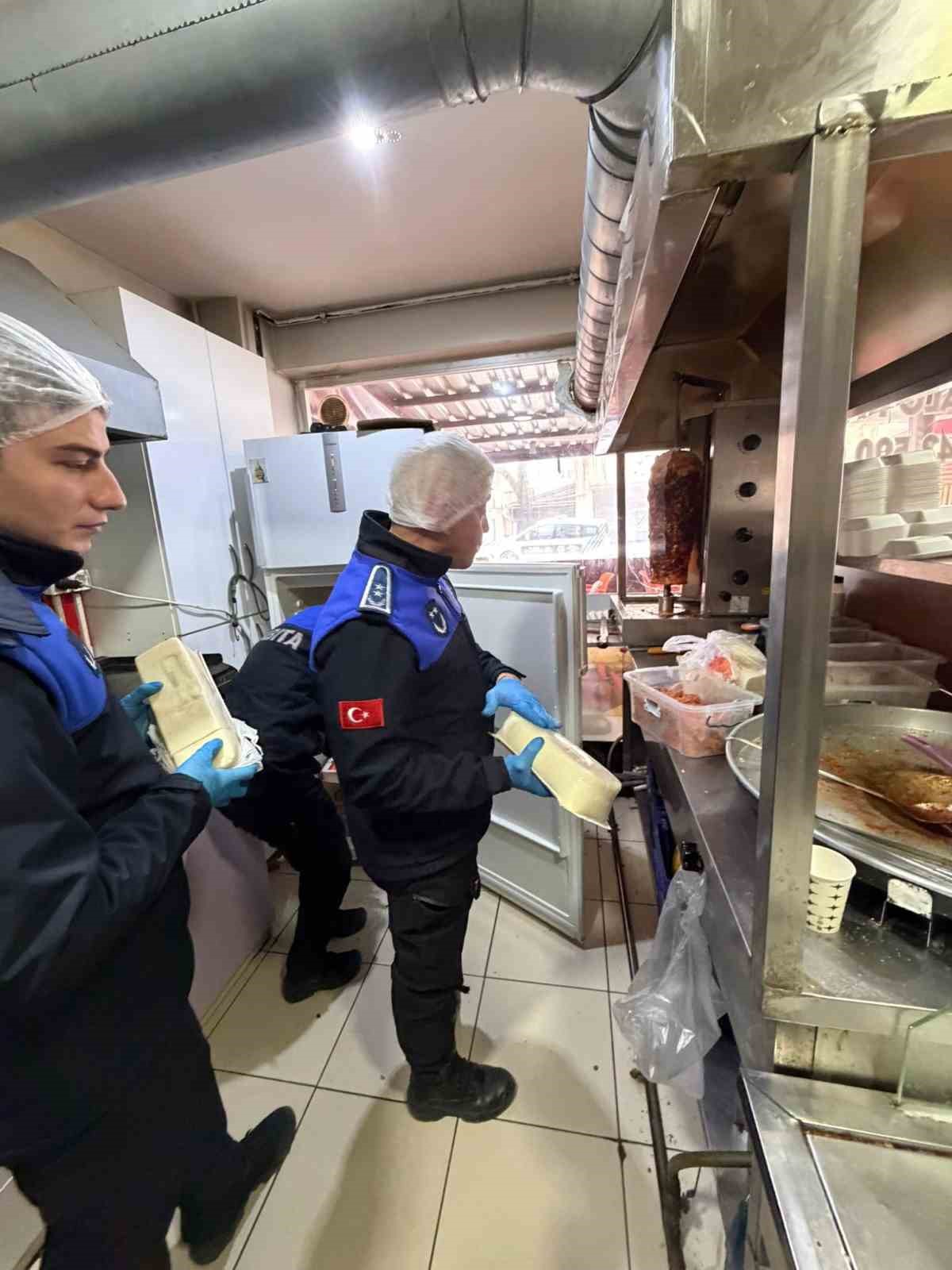 Zabıta denetimlerde gördükleri karşısında şok oldu 8 zabita denetimlerde gordukleri karsisinda sok oldu 4