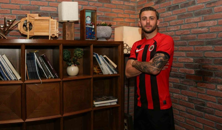 zafer-goktug-erdem-yeniden-genclerbirliginde-ML4xj6j7.jpg