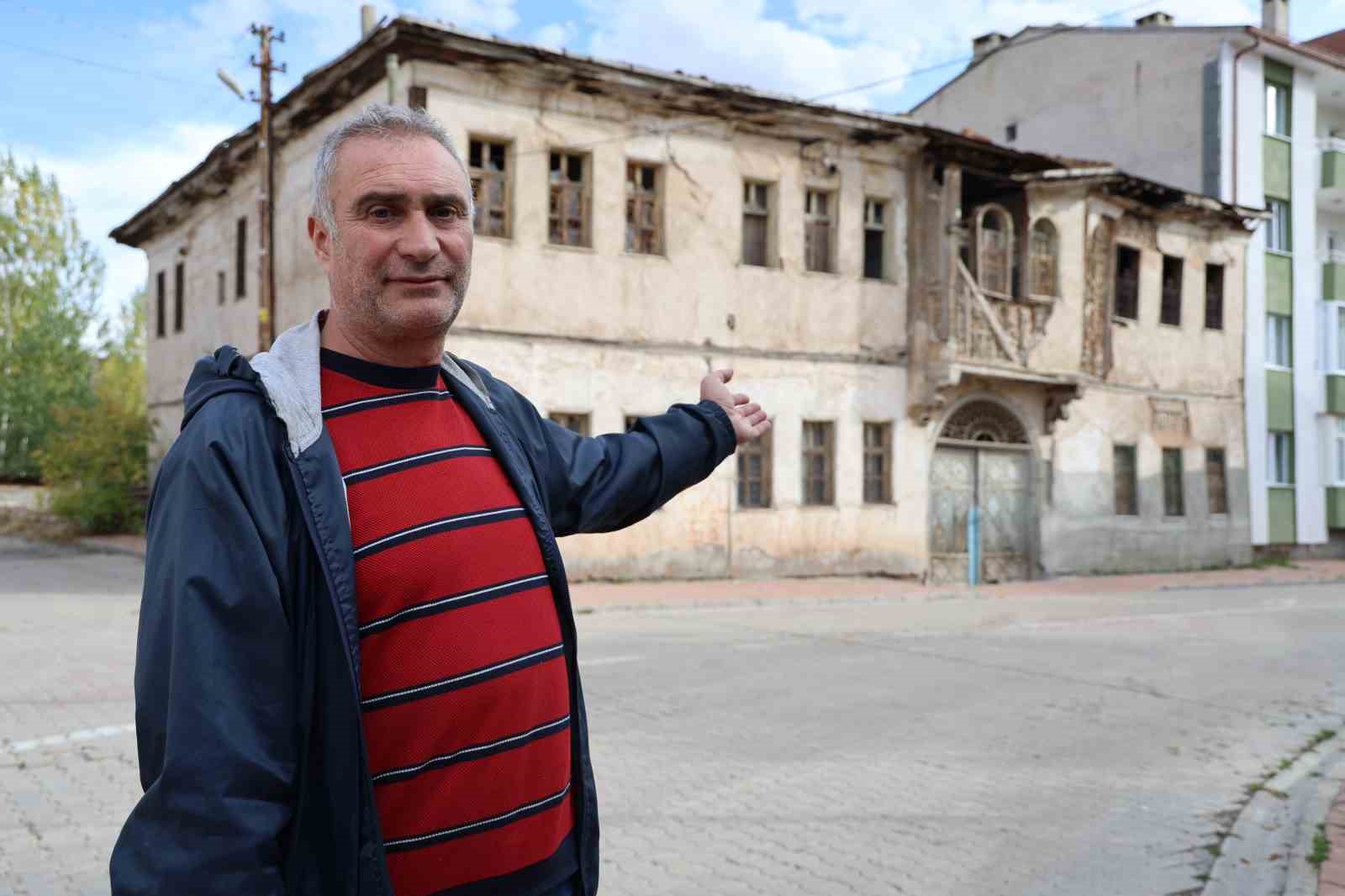 zamana direnen asirlik konaklar restore edilerek turizme kazandirilmayi bekliyor 1 9EHubcQy