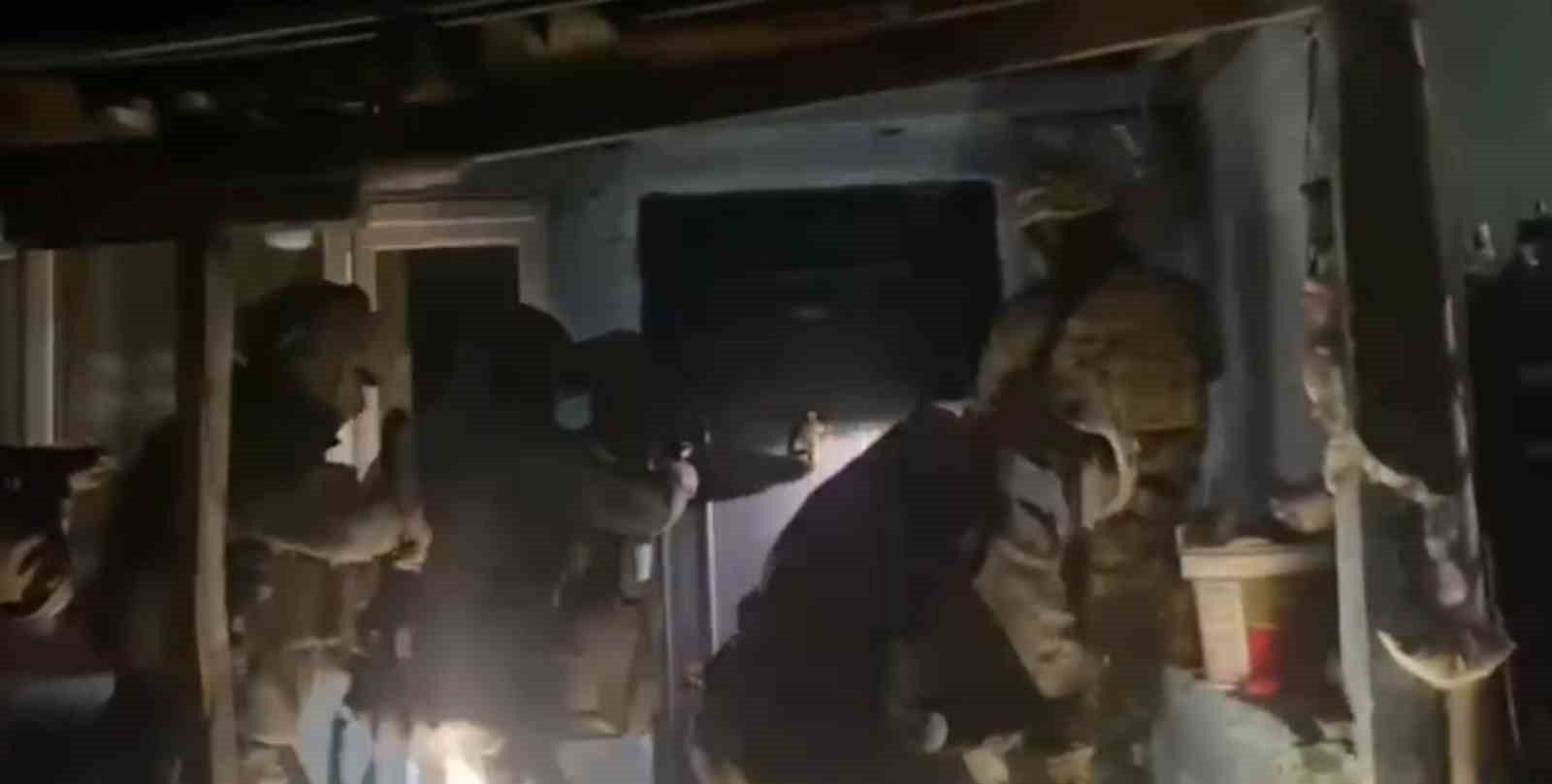 Zehir tacirlerine geçit yok: 137 polisle yapılan operasyonda 6 gözaltı 4 zehir tacirlerine gecit yok 137 polisle yapilan operasyonda 6 gozalti 0 HYQNOSlw