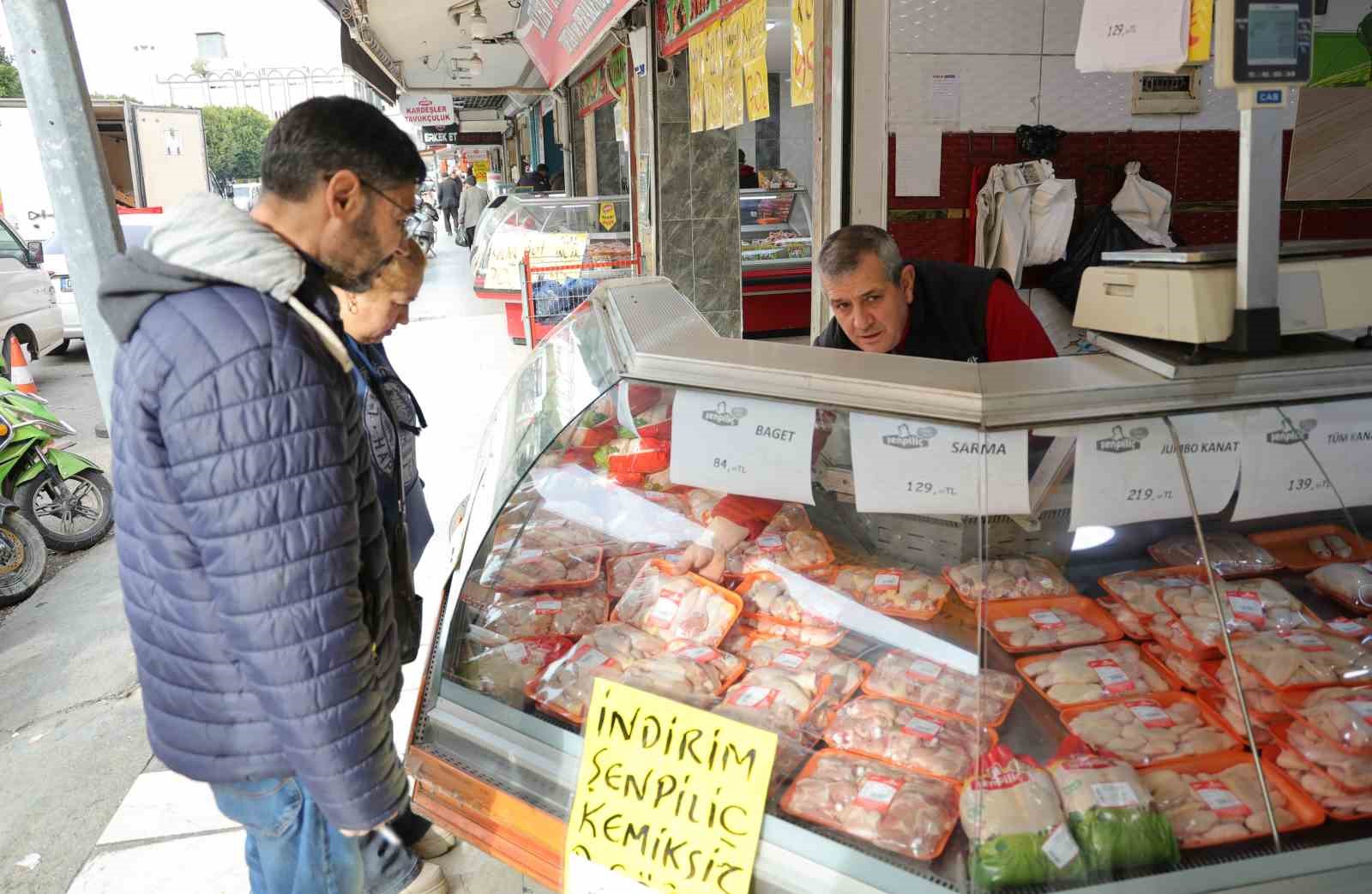 zehirlenmeler tavuk fiyatlarini baskiladi 3 f4KkwcPX