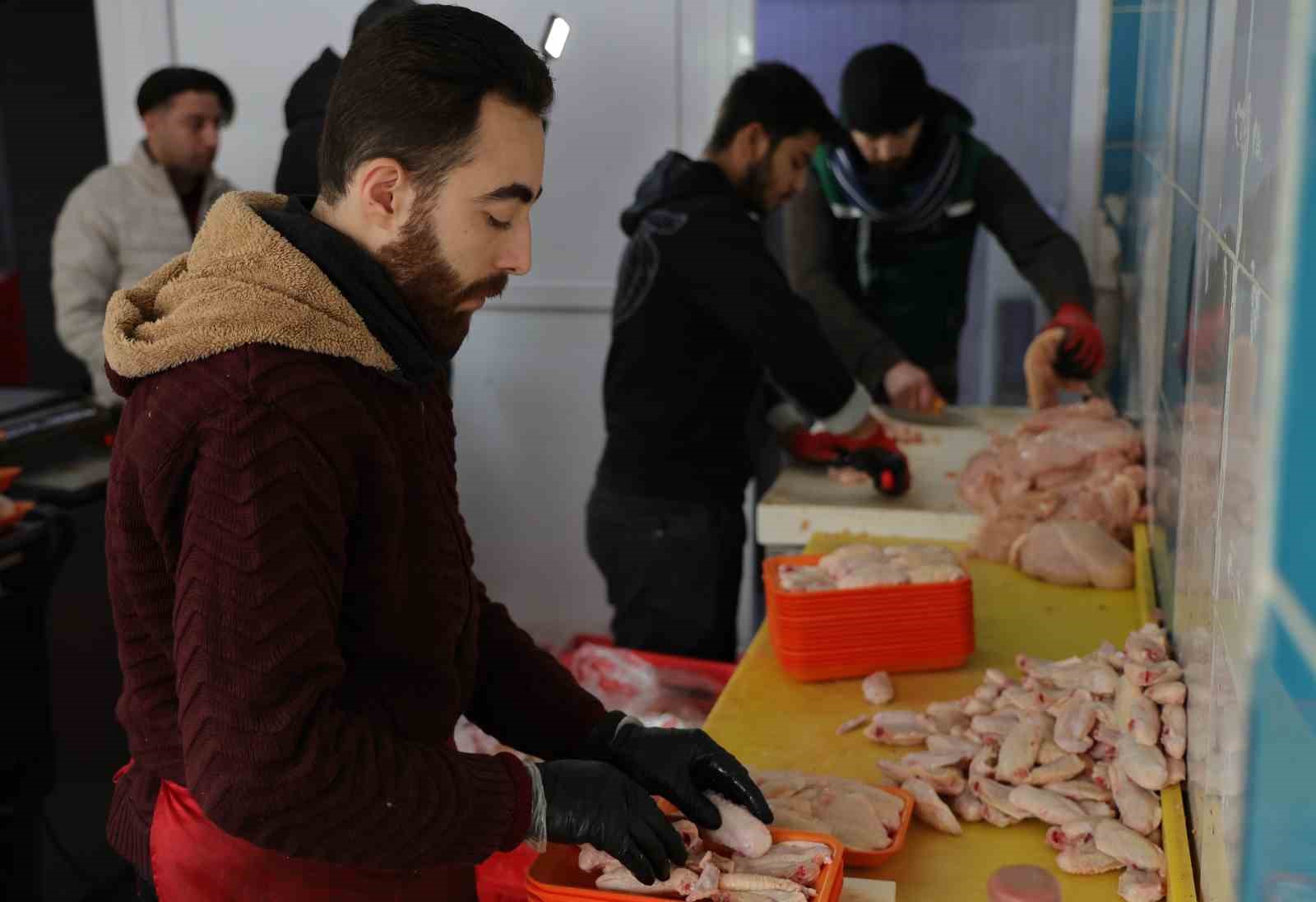 zehirlenmeler tavuk fiyatlarini baskiladi 6 iWQqWZZR