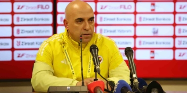 zeki-murat-gole-macin-basindan-sonuna-kadar-oyuncularimiz-ust-duzey-performans-gosterdi-zWyJ1pF1.jpg