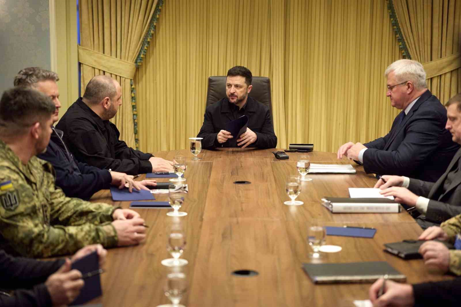 zelenskiy abd ukrayna gorusmesinde cenevre belgesinde duzeltmeler yapildi 0