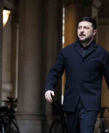 zelenskiy-abdnin-yardimiyla-ukraynada-3-ay-icinde-secim-duzenlenebilir-42HGKGX1.jpg