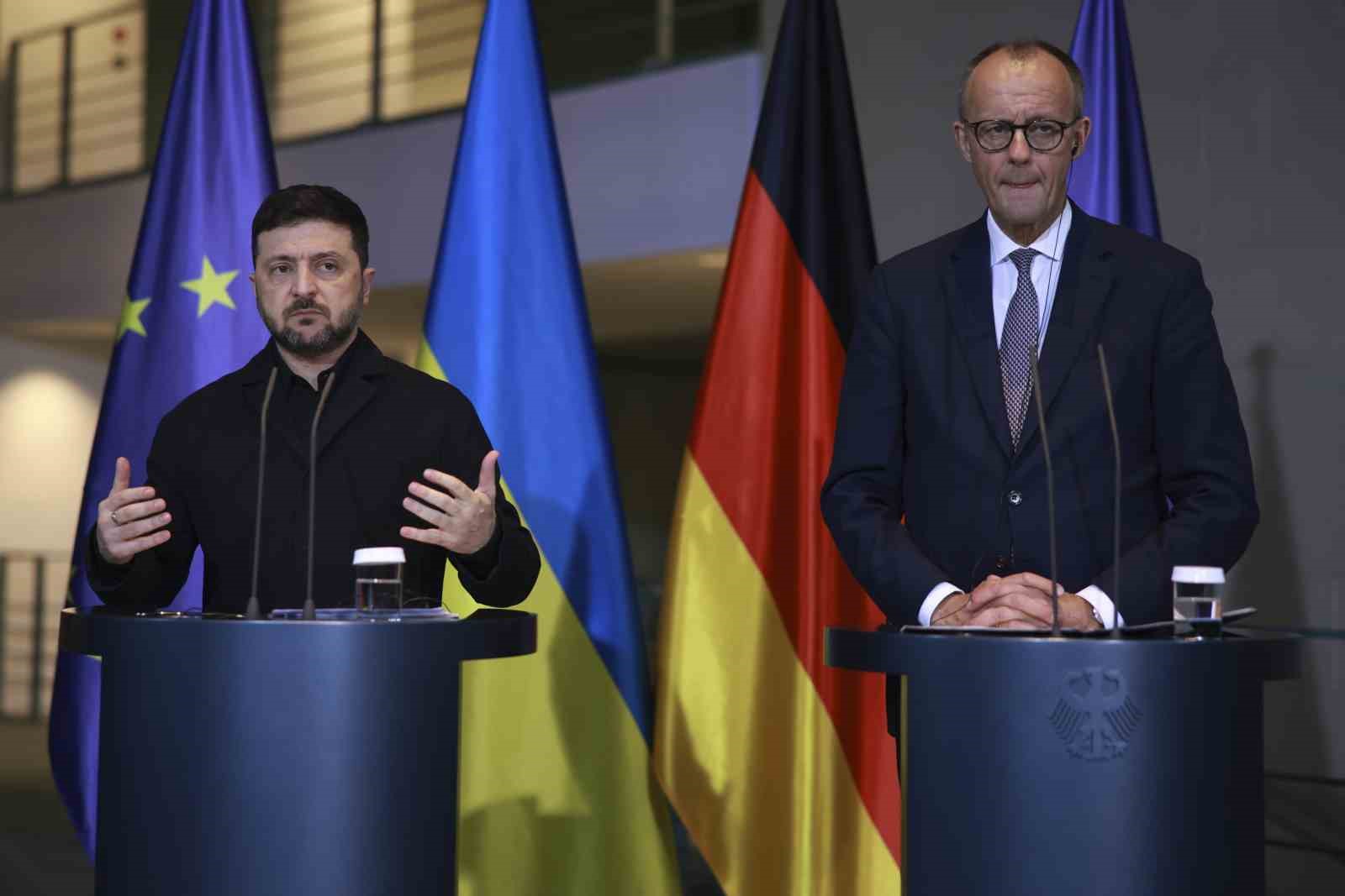 zelenskiy muzakereler sirasinda guvenlik garantilerinin mutlaka mevcut olmasi ve islevsel olmalari gerektigini vurguladim 2 U55Up78f