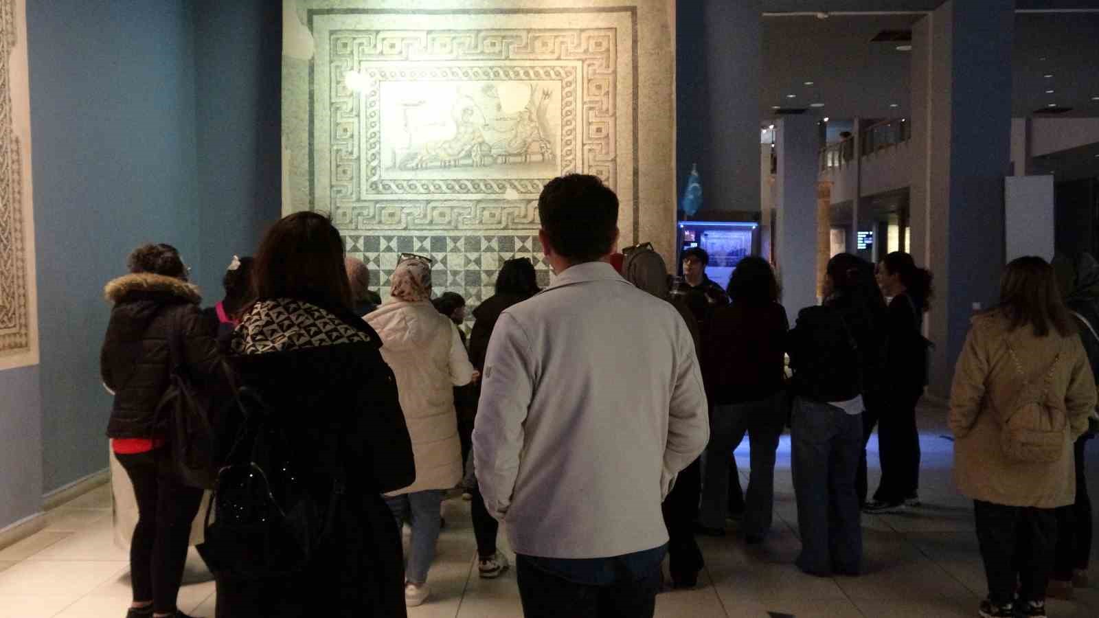 zeugma mozaik muzesi buyuk ilgi goruyor 2 JE9I5QRq