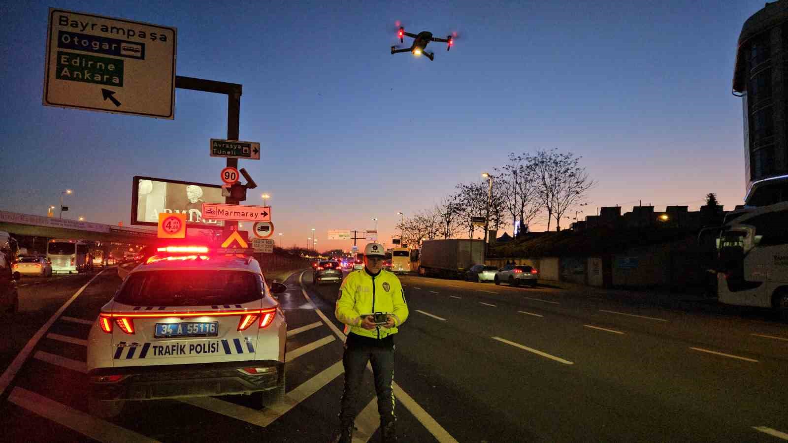 zeytinburnunda dron destekli kaynakci denetimi 37 surucuye ceza kesildi 5 Qht3Zd8B
