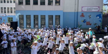 zeytinburnunda-mektepten-meclise-pedal-bisiklet-turu-renkli-goruntulere-sahne-oldu-BLVm69N7.jpg